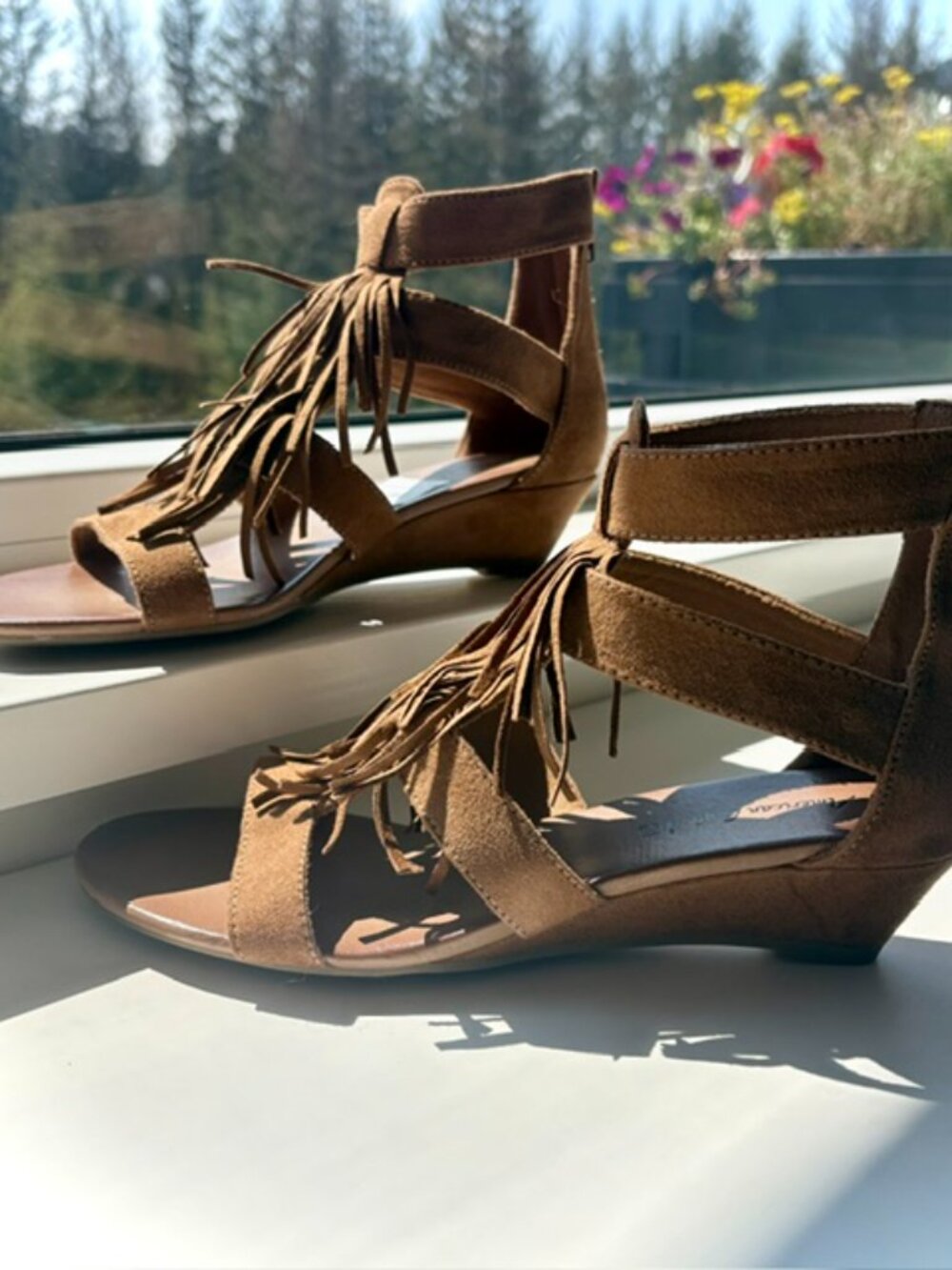 American Eagle Tan Faux Suede Fringe Gladiator Sandals, Size 6